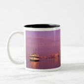 Toronto Skyline, Ontario, Kanada Zweifarbige Tasse (Links)