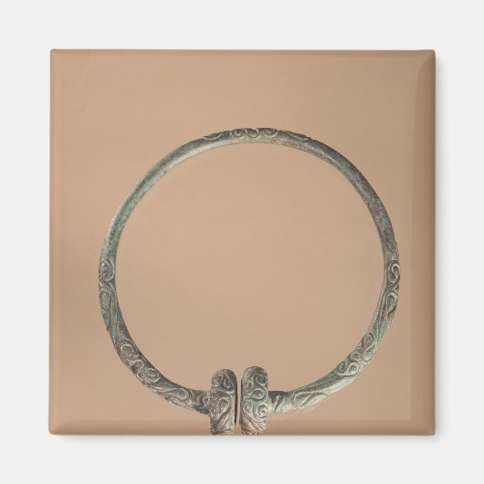 Torque mit ternären Designs, 5. 4. Jahrhundert v. Magnet (Vorne)