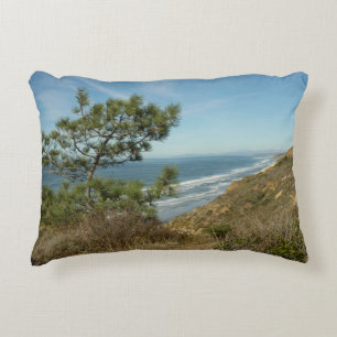 Torrey Pine und California Coastline Landschaft Dekokissen