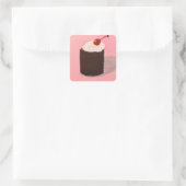 Torte mit Kirsche obendrauf Quadratischer Aufkleber (Tasche)