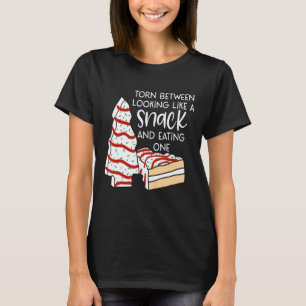 Torte zwischen dem Aussehen wie ein Snack und dem T-Shirt