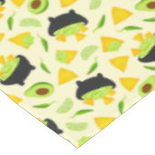 Tortilla Chips und Guacamole Muster Tischdecke (Schrägansicht)