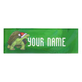 Tortoise in der Weihnachtsmannmütze auf grün Namenschild (Vorderseite)