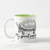 Tortoise ist mein Geistertier für einen langsamen  Zweifarbige Tasse (Links)