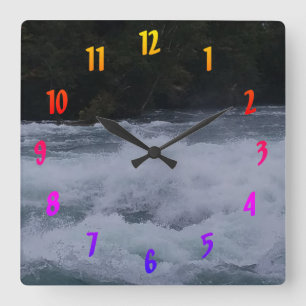 Tosende Wasser des Niagara Quadratische Wanduhr