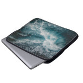 TOSENDES WASSER LAPTOPSCHUTZHÜLLE (Vorne Knopf)
