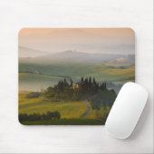 Toskana-Hügellandschaft am Sonnenaufgang Mousepad (Mit Mouse)