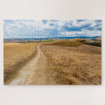 Toskana-Landschaft entlang der Via Francigena, ita