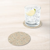 Tossblüten auf hellbeige - nahtloses Muster Runder Pappuntersetzer (Vor Ort)