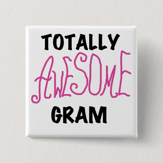 Total fantastische Gramm-Rosa-T-Shirts und Button (Vorderseite)