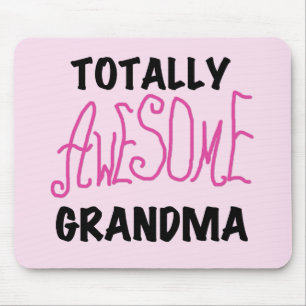 Total fantastische Großmutter - rosa T-Shirts und Mousepad