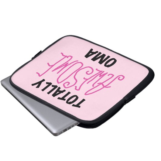 Total Phantastisch Oma Pink T - Shirt und Geschenk Laptopschutzhülle (Vorne Knopf)