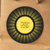 Total solar eclipse 2026 your name personalized runder aufkleber
