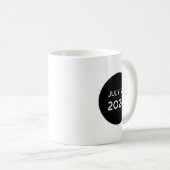 Total Solar Eclipse 2028 New Zealand _1  Kaffeetasse (VorderseiteRechts)