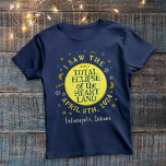 Total Solar Eclipse 8. April 2024 Viewer Custom T-Shirt<br><div class="desc">Am 8. April 2024 wird in weiten Teilen der Vereinigten Staaten, Mexikos und Kanadas eine totale Sonnenfinsternis sichtbar sein. Wenn Sie planen, dieses aufregende Ereignis im "Herzen Amerikas" mit einem lustigen Party zu feiern, sind diese personalisierten Gedenkveranstaltungen perfekt für Sie. Im Text steht: "Ich habe die Total Eclipse of the...</div>