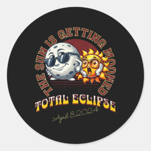 Total Solar Eclipse Chase 2024 Sun gewinnt Mond Runder Aufkleber