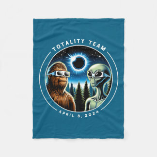 Totale Sonnenfinsternis Bigfoot Alien Illustration Fleecedecke