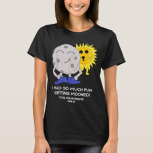 Totale Sonnenfinsternis wurde zum Mond T-Shirt