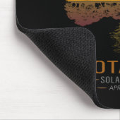 Totality Spring 4 08 24 Total Solar Eclipse Gitarr Mousepad (Ecke)
