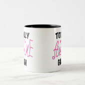Totally Awesome Gram Pink Tshirts and Gifts Zweifarbige Tasse (Mittel)