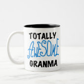 Totally Awesome Granma Blue Tshirts Gifts Zweifarbige Tasse (Links)