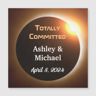 Totally Committed Eclipse Theme Wedding Magnetkarte