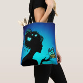 Tote Bag Die Frau der blauen Schmetterlinge Tasche (Von Nahem)