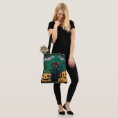 Tote Bag Halloween Seris 3 03 Tasche (Am Model)