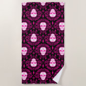 Tote Damaskus rosa auf schwarzem Zucker Skulls Bea Strandtuch (Vorderseite)