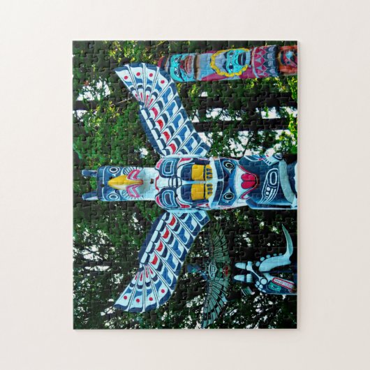 Totem Pole Vancouver. Puzzle (Vertikal)