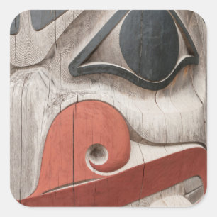 Totempfähle im Haida Heritage Centre Museum Quadratischer Aufkleber
