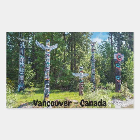 Totems im Stanley Park, Vancouver Canada Rechteckiger Aufkleber (Vorderseite)