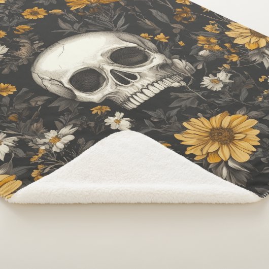 Totenkopf mit Blumen Sherpadecke (3/4)