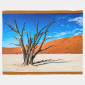 Toter Baum in Deadvlei, Namibia Fleecedecke (Vorderseite (Horizontal))