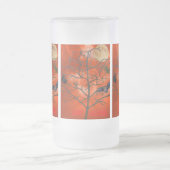 Toter Baum inmitten einer Orangen Beängstigenden H Mattglas Bierglas (Mittel)