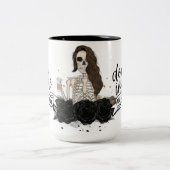 Totes Inneres, aber koffeiniert Zweifarbige Tasse (Mittel)