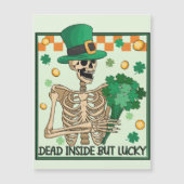 Totes Inside aber Lucky St Patricks Magnetkarte (Vorderseite)