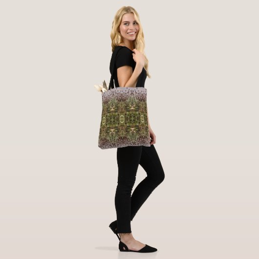 Totes Medium des Blumen-Muster-5 Tasche (Am Model)