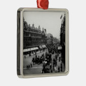 Tottenham-Gerichts-Straße von Oxford-Straße, Silbernes Ornament (Rechts)
