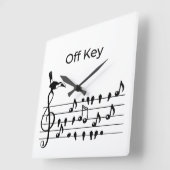 Toucan verbindet Vogelgesang mit Schlüsselmusik Quadratische Wanduhr (Winkel)