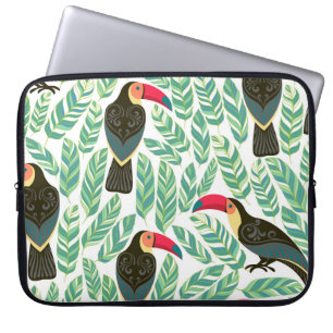 Toucans, tropische Blätter, dekorative Muster. Laptopschutzhülle