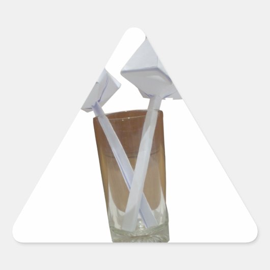 Touch der Romantik: Ein Friedlicher Valentinstag Dreieckiger Aufkleber (Vorderseite)