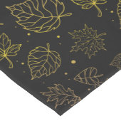 Touch Elegance Golden Blätter auf dem Schwarzen Me Mittelgroßer Tischläufer (Ecke)