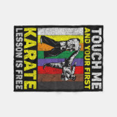 Touch Ich und Ihre Karate Lektion ist kostenlos Ta Fleecedecke (Vorderseite (Horizontal))