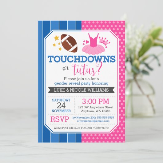 Touchdowns oder Tutus Blue Pink Gender Reveal Part Einladung (Stehend Vorderseite)