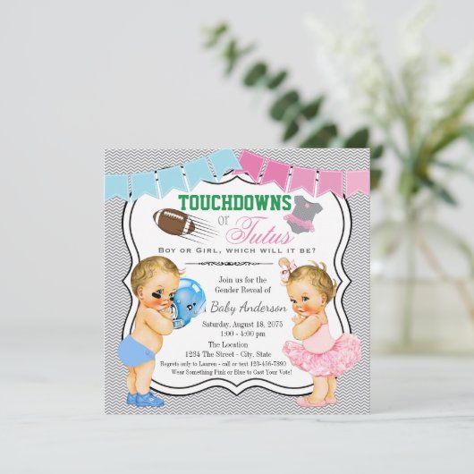 Touchdowns oder Tutus Gender Reveal Einladung (Stehend Vorderseite)