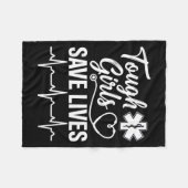 Tough Girls Save Lives Ems Paramedic Emt Stethosco Fleecedecke (Vorderseite (Horizontal))