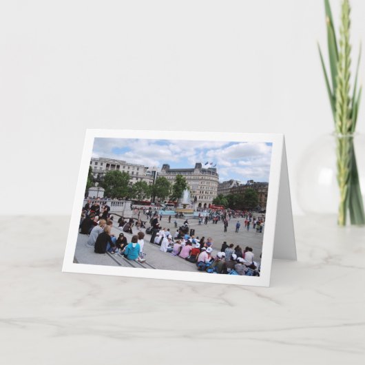 Touristen am Trafalgar Square, London, England Karte (Vorderseite)