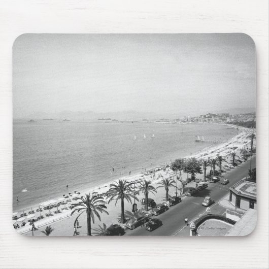 Touristenkomplex Blick auf das Meer B&W Mousepad (Vorne)