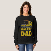 Tow rific Dad  Tow Trucker Sweatshirt (Vorne ganz)